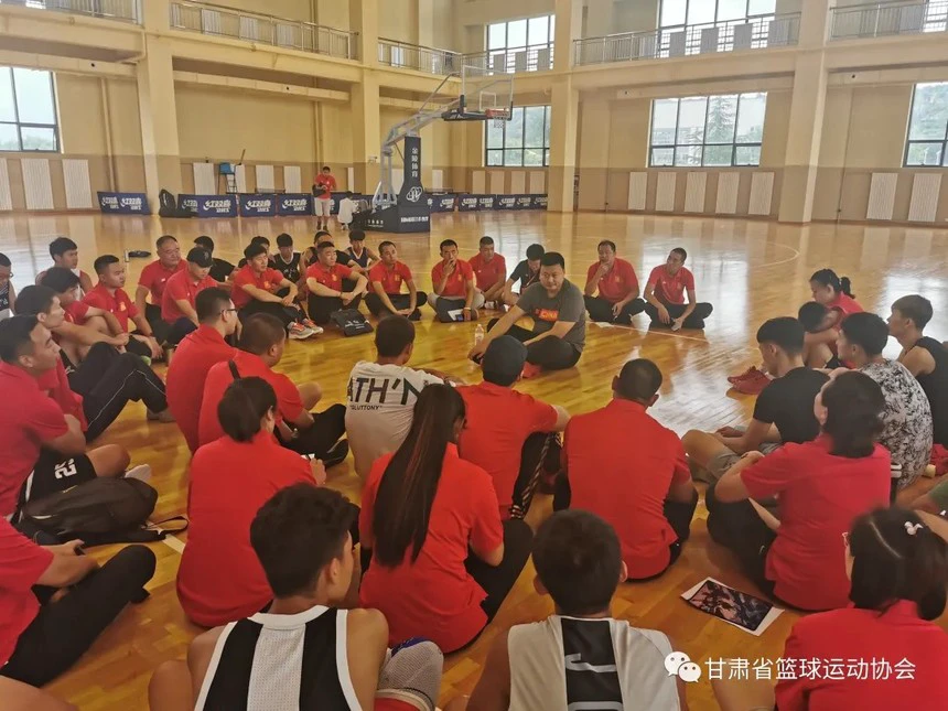 制定篮球交流计划以促进个人技能发展的方法_1